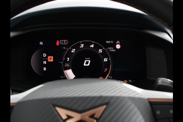 CUPRA Terramar 1.5 eTSI 150 pk Automaat Business Navigatie Apple Carplay/Android Auto PDC VA + Camera 18" LM Velgen Full LED Signature Climate Control