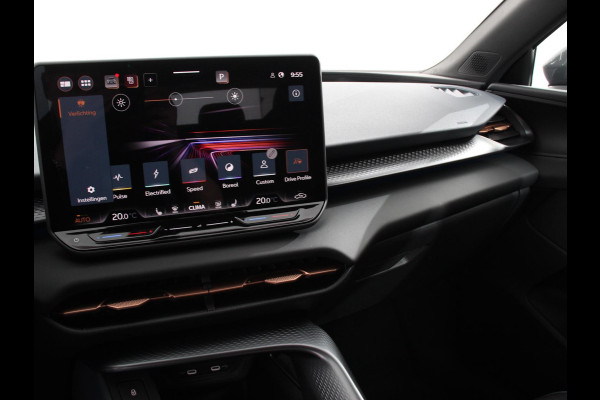 CUPRA Terramar 1.5 eTSI 150 pk Automaat Business Navigatie Apple Carplay/Android Auto PDC VA + Camera 18" LM Velgen Full LED Signature Climate Control