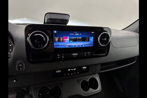 Mercedes-Benz Sprinter 319 1.9 CDI L2H2 30 Jahre Edition Leder Vanstep Full black Zonneklep met Led MAK Safari 3500kg Trekhaak Betimmering Navigatie