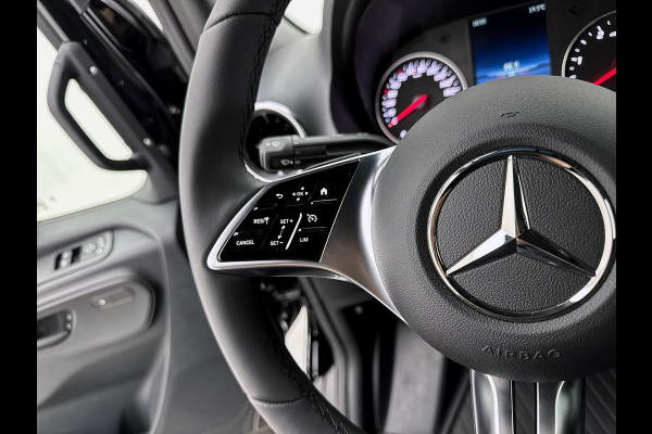 Mercedes-Benz Sprinter 319 1.9 CDI L2H2 30 Jahre Edition Leder Vanstep Full black Zonneklep met Led MAK Safari 3500kg Trekhaak Betimmering Navigatie