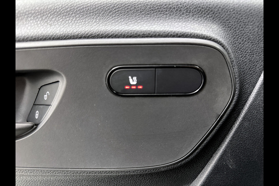 Mercedes-Benz Sprinter 319 1.9 CDI L2H2 30 Jahre Edition Leder Vanstep Full black Zonneklep met Led MAK Safari 3500kg Trekhaak Betimmering Navigatie