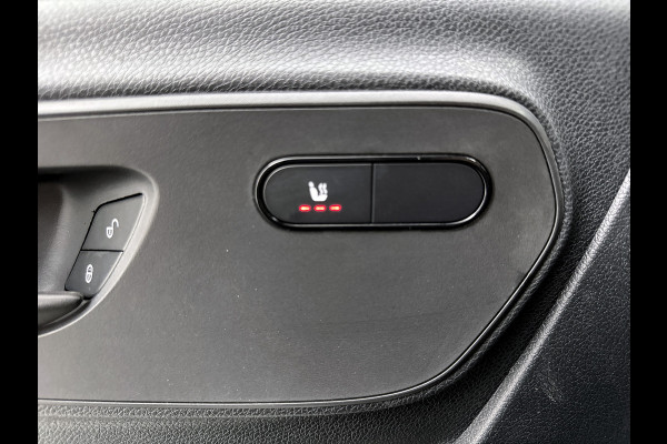 Mercedes-Benz Sprinter 319 1.9 CDI L2H2 30 Jahre Edition Leder Vanstep Full black Zonneklep met Led MAK Safari 3500kg Trekhaak Betimmering Navigatie