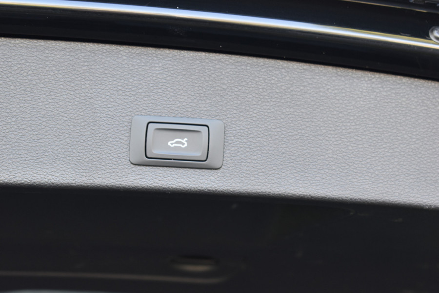 Audi Q2 35 TFSI S Edition Automaat Navi digi-cockpit el-achterklep