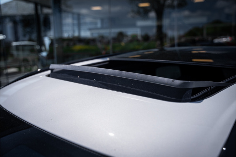Volvo XC60 2.0 T6 Plug-in hybrid AWD Plus Black Edition **H&K**HUD** **PANODAK**