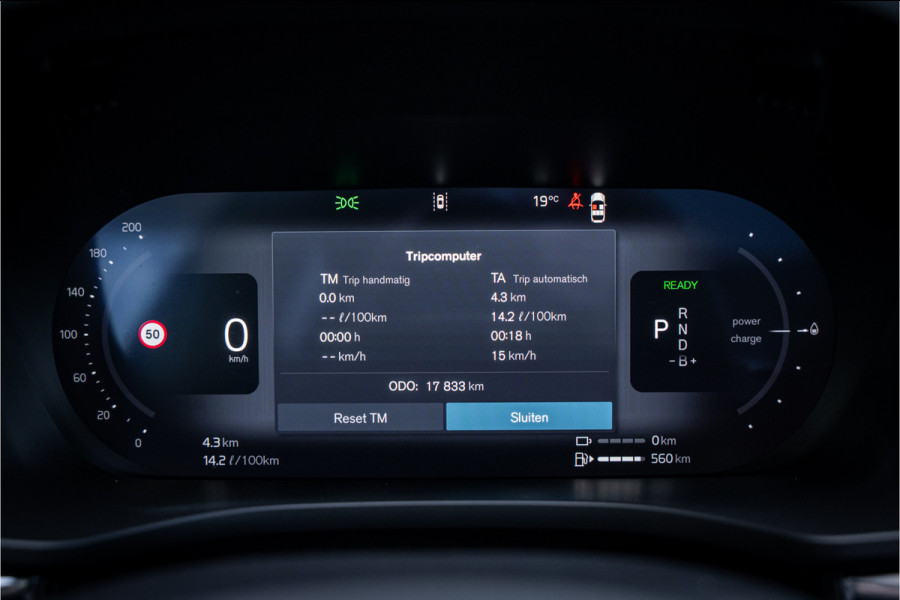 Volvo XC60 2.0 T6 Plug-in hybrid AWD Plus Black Edition **H&K**HUD** **PANODAK**