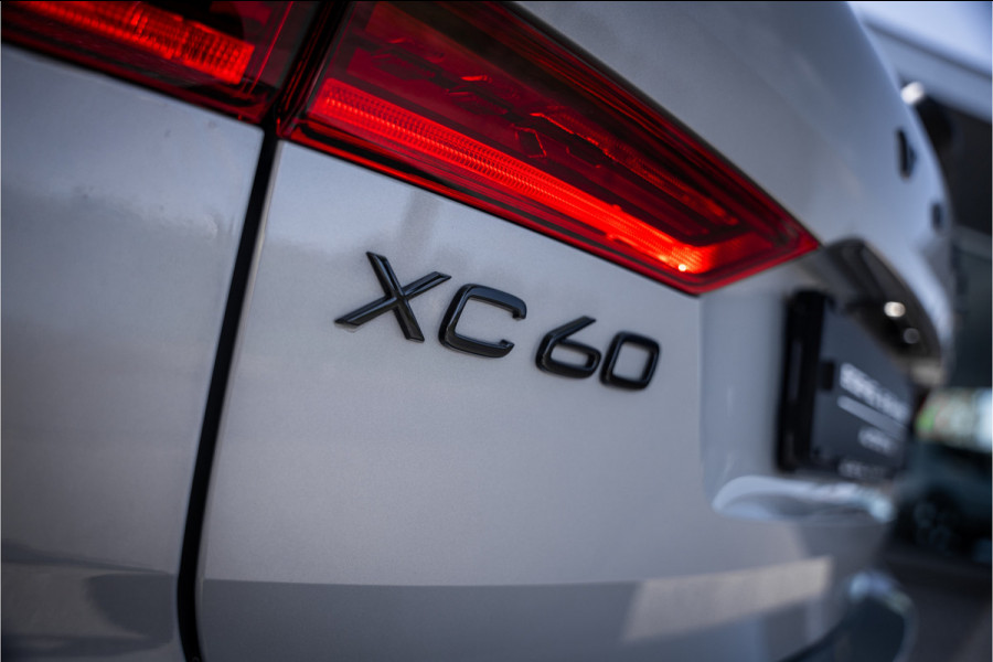 Volvo XC60 2.0 T6 Plug-in hybrid AWD Plus Black Edition **H&K**HUD** **PANODAK**