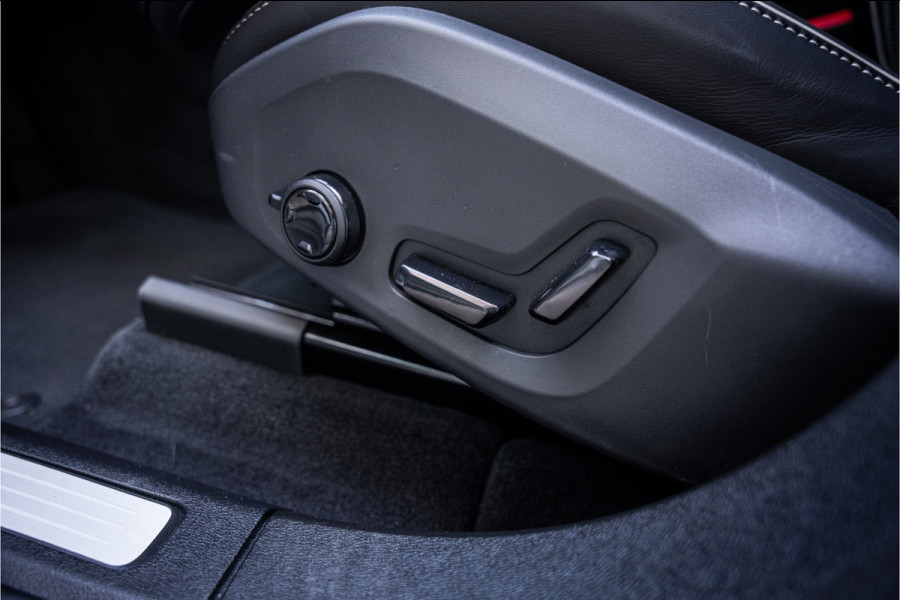 Volvo XC60 2.0 T6 Plug-in hybrid AWD Plus Black Edition **H&K**HUD** **PANODAK**