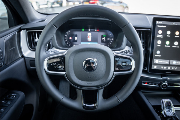 Volvo XC60 2.0 T6 Plug-in hybrid AWD Plus Black Edition **H&K**HUD** **PANODAK**
