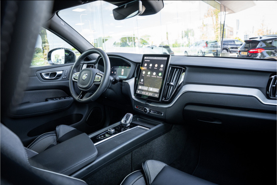 Volvo XC60 2.0 T6 Plug-in hybrid AWD Plus Black Edition **H&K**HUD** **PANODAK**