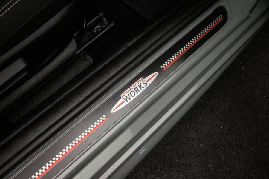 MINI Mini 1.5 John Cooper Works Dalston Edition JCW NL-auto [ Panoramadak Harman Kardon HUD Digital Dash Alcantara ]