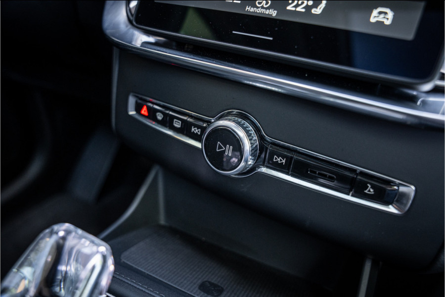 Volvo XC90 T8 Plug-in hybrid AWD ULTRA DARK **Lucht vering** Trekhaak**Panodak B&W**Stoelventilatie+Massage