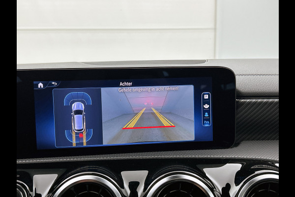 Mercedes-Benz CLA-Klasse Shooting Brake 180 Luxury Line | Achteruitrijcamera | Lederen bekleding | EASY PACK achterklep | Keyless Entry | Smartphone intergratie | Inclusief 24 maanden MB Certified garantie voor Europa.