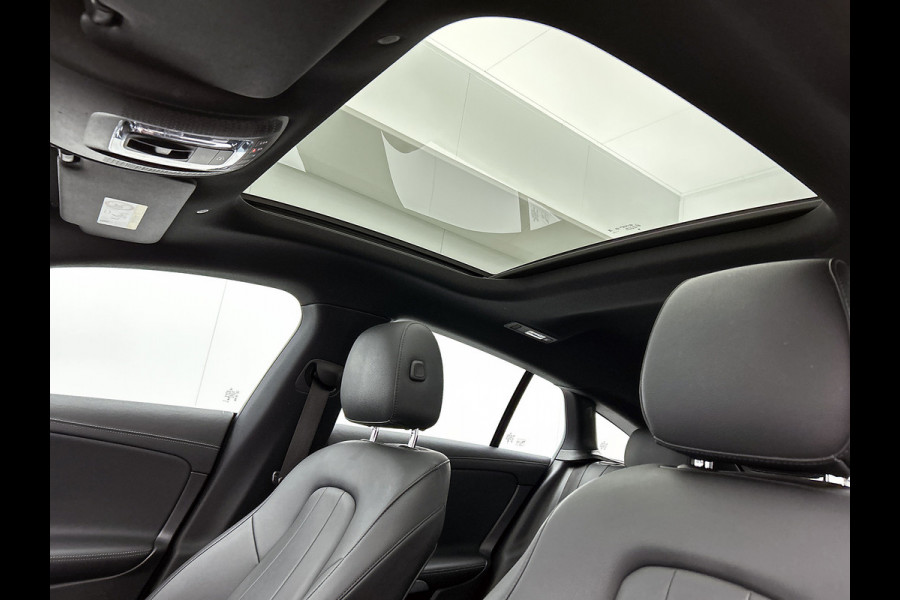 Mercedes-Benz CLA-Klasse Shooting Brake 180 Luxury Line | Achteruitrijcamera | Lederen bekleding | EASY PACK achterklep | Keyless Entry | Smartphone intergratie | Inclusief 24 maanden MB Certified garantie voor Europa.