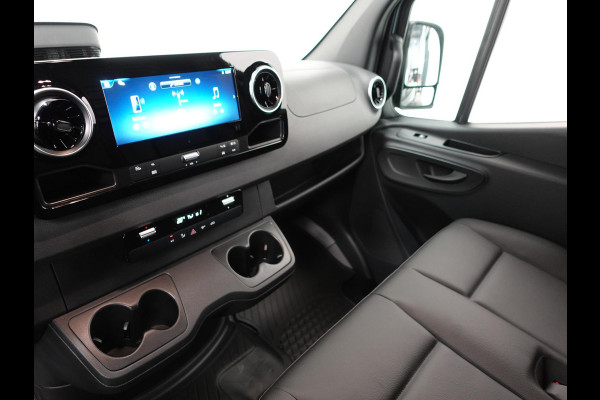 Mercedes-Benz Sprinter 315 L3 RWD Automaat Trekhaak Airco Adaptive Cruise Control Parkeersensoren Camera Leder