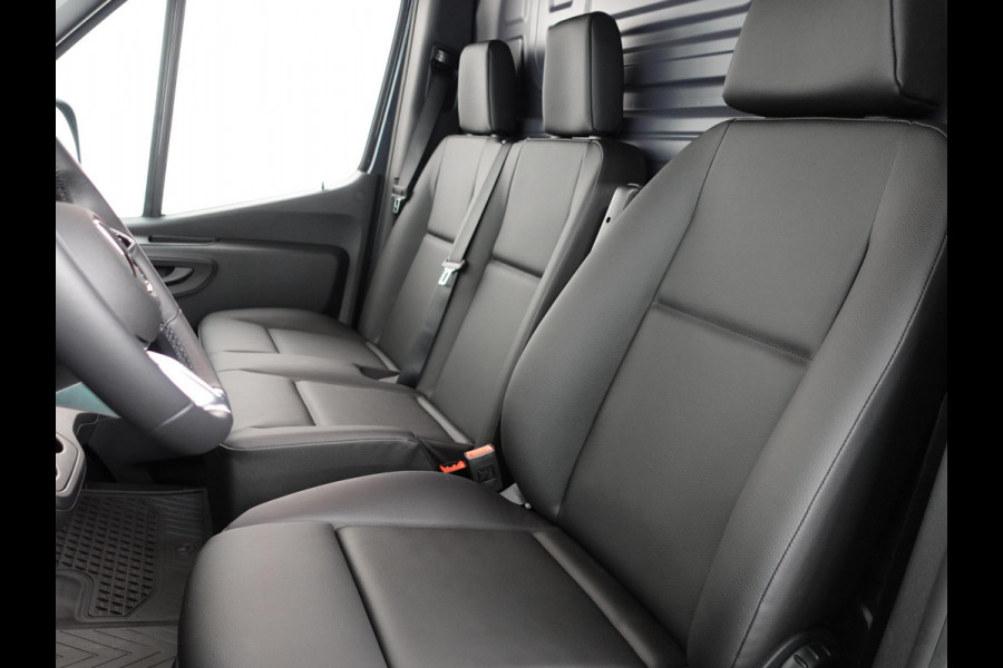 Mercedes-Benz Sprinter 315 L3 RWD Automaat Trekhaak Airco Adaptive Cruise Control Parkeersensoren Camera Leder