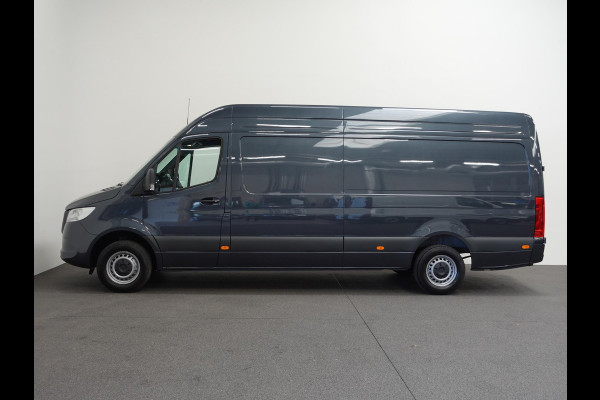 Mercedes-Benz Sprinter 315 L3 RWD Automaat Trekhaak Airco Adaptive Cruise Control Parkeersensoren Camera Leder