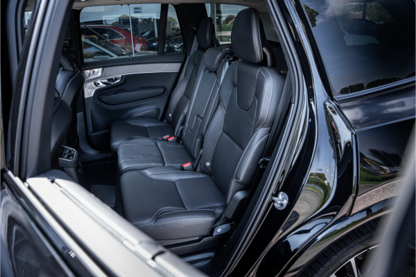 Volvo XC90 T8 Plug-in hybrid AWD ULTRA DARK **Lucht vering** Trekhaak**Panodak B&W**Stoelventilatie+Massage