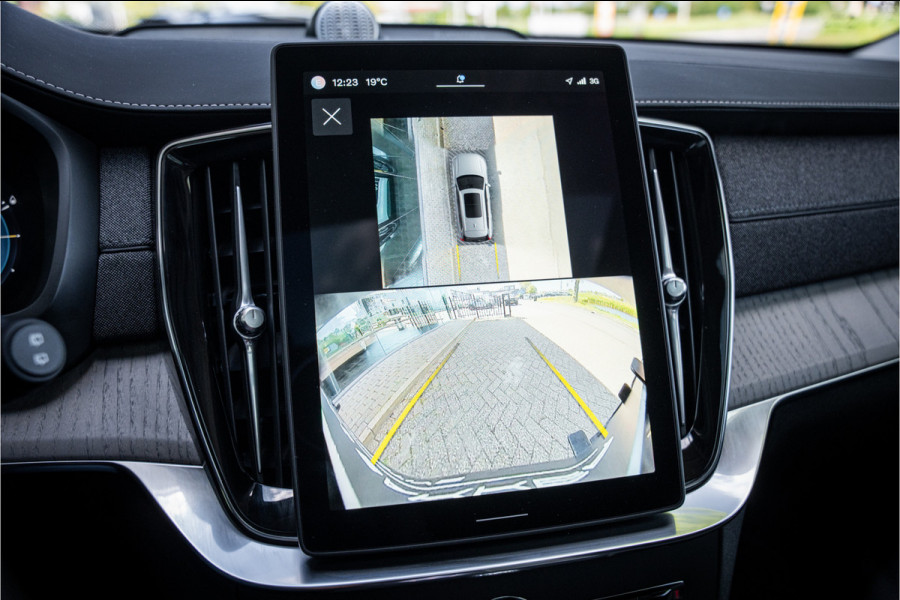 Volvo XC90 T8 Plug-in hybrid AWD ULTRA DARK **Lucht vering** Trekhaak**Panodak B&W**Stoelventilatie+Massage