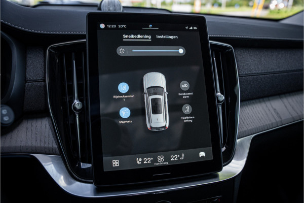 Volvo XC90 T8 Plug-in hybrid AWD ULTRA DARK **Lucht vering** Trekhaak**Panodak B&W**Stoelventilatie+Massage