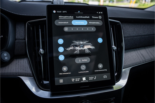Volvo XC90 T8 Plug-in hybrid AWD ULTRA DARK **Lucht vering** Trekhaak**Panodak B&W**Stoelventilatie+Massage