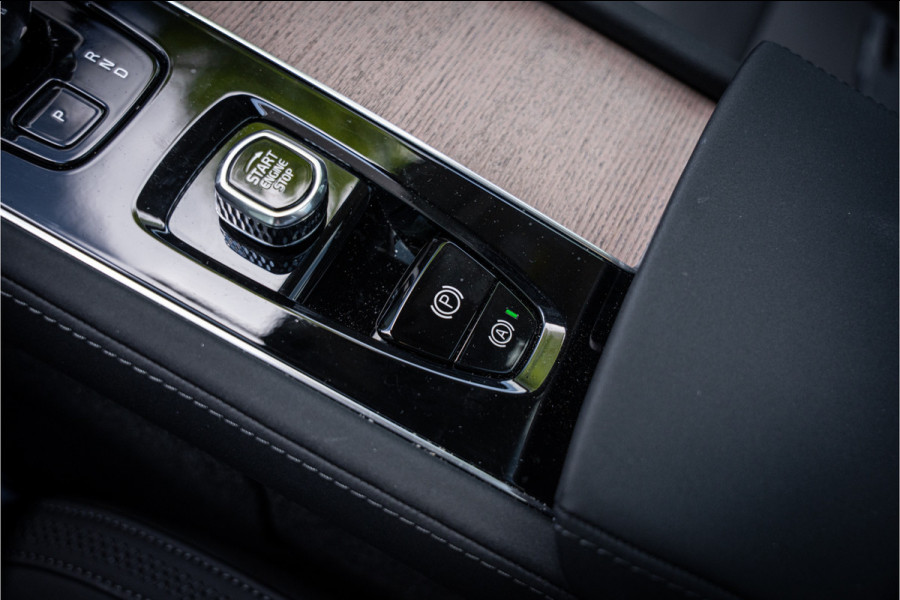 Volvo XC90 2.0 T8 Plug-in hybrid AWD PLUS DARK ** Panodak ** Harman/Kardon ** HUD