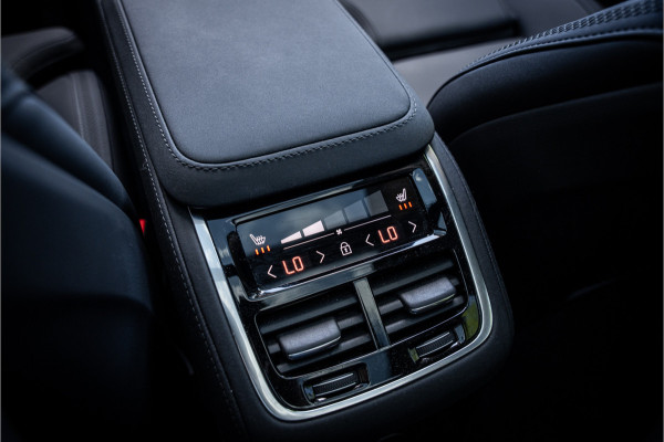 Volvo XC90 2.0 T8 Plug-in hybrid AWD PLUS DARK ** Panodak ** Harman/Kardon ** HUD