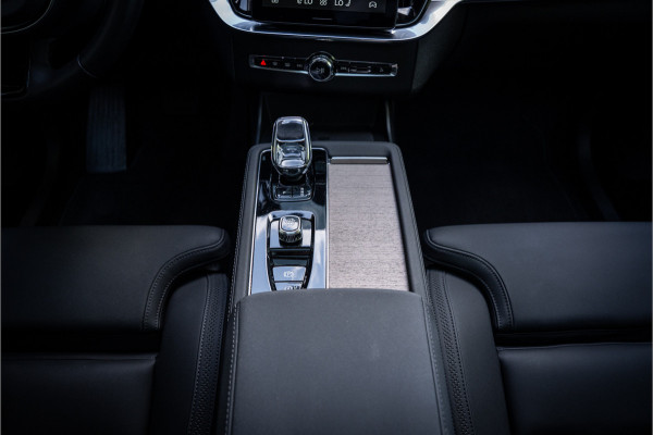 Volvo XC90 2.0 T8 Plug-in hybrid AWD PLUS DARK ** Panodak ** Harman/Kardon ** HUD