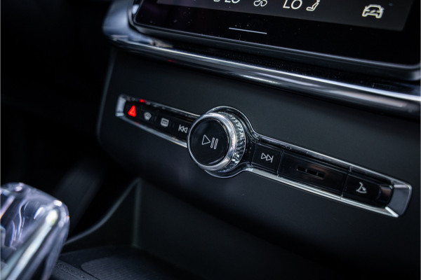 Volvo XC90 2.0 T8 Plug-in hybrid AWD PLUS DARK ** Panodak ** Harman/Kardon ** HUD