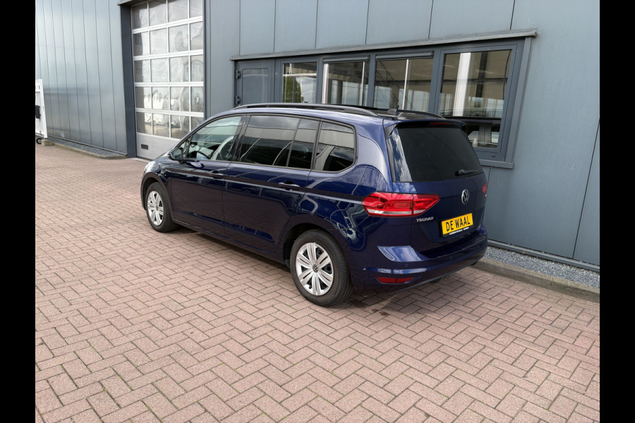 Volkswagen Touran 1.5 TSi 150pk DSG Comfortline Bns 7-persoons SCHUIFDAK/NAVI/CARPLAY/ADAPT.CRUISE/PDC/WINTERPACK