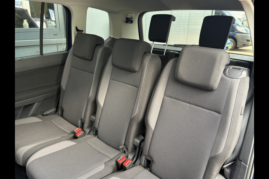 Volkswagen Touran 1.5 TSi 150pk DSG Comfortline Bns 7-persoons SCHUIFDAK/NAVI/CARPLAY/ADAPT.CRUISE/PDC/WINTERPACK