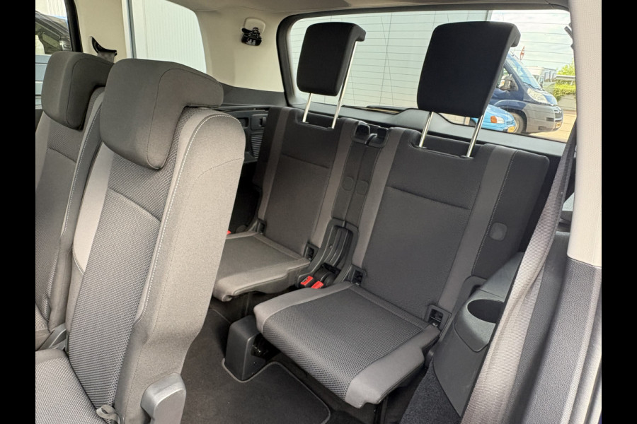 Volkswagen Touran 1.5 TSi 150pk DSG Comfortline Bns 7-persoons SCHUIFDAK/NAVI/CARPLAY/ADAPT.CRUISE/PDC/WINTERPACK