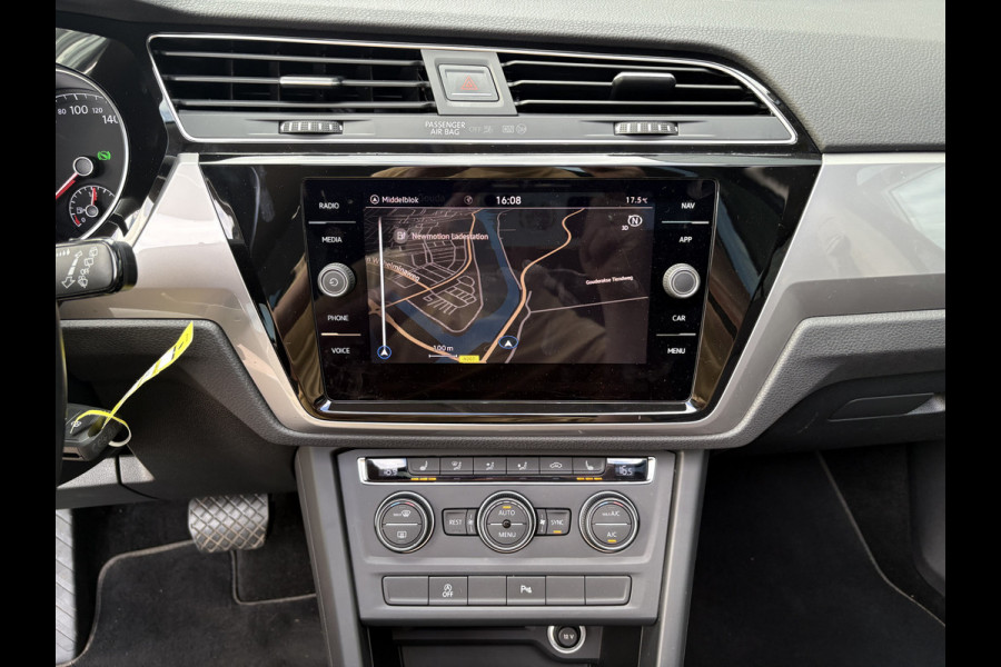 Volkswagen Touran 1.5 TSi 150pk DSG Comfortline Bns 7-persoons SCHUIFDAK/NAVI/CARPLAY/ADAPT.CRUISE/PDC/WINTERPACK