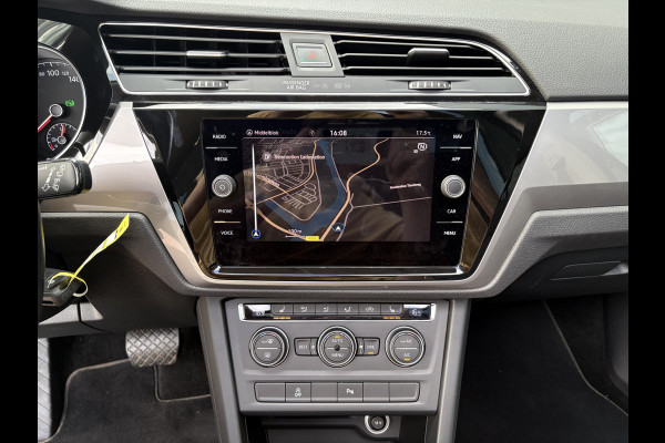Volkswagen Touran 1.5 TSi 150pk DSG Comfortline Bns 7-persoons SCHUIFDAK/NAVI/CARPLAY/ADAPT.CRUISE/PDC/WINTERPACK