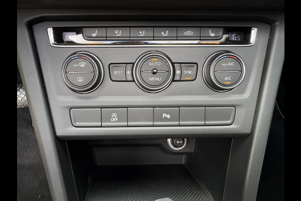 Volkswagen Touran 1.5 TSi 150pk DSG Comfortline Bns 7-persoons SCHUIFDAK/NAVI/CARPLAY/ADAPT.CRUISE/PDC/WINTERPACK