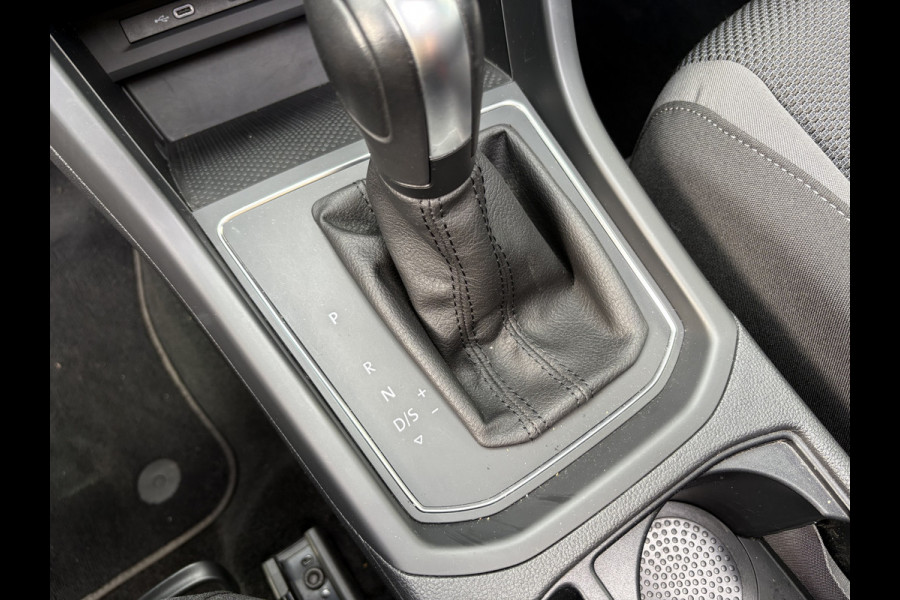 Volkswagen Touran 1.5 TSi 150pk DSG Comfortline Bns 7-persoons SCHUIFDAK/NAVI/CARPLAY/ADAPT.CRUISE/PDC/WINTERPACK