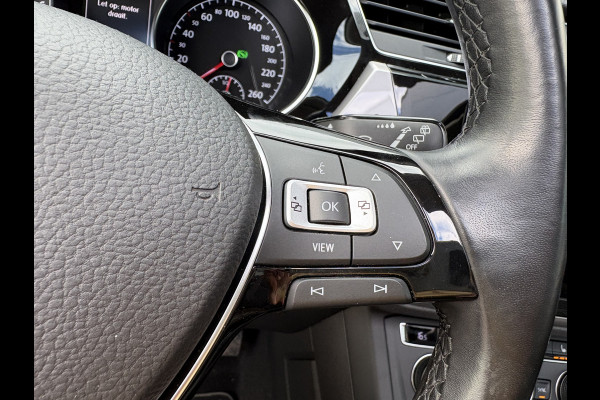 Volkswagen Touran 1.5 TSi 150pk DSG Comfortline Bns 7-persoons SCHUIFDAK/NAVI/CARPLAY/ADAPT.CRUISE/PDC/WINTERPACK
