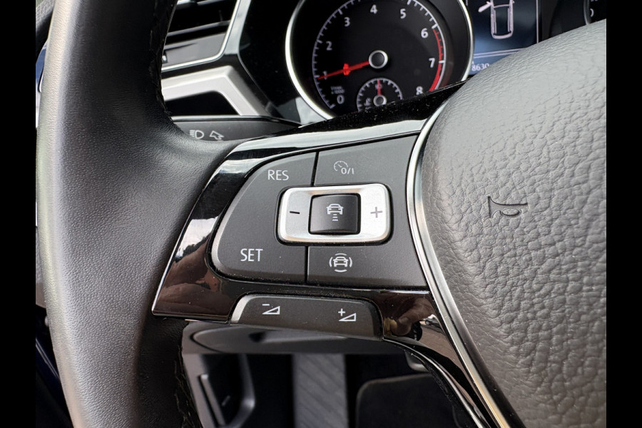 Volkswagen Touran 1.5 TSi 150pk DSG Comfortline Bns 7-persoons SCHUIFDAK/NAVI/CARPLAY/ADAPT.CRUISE/PDC/WINTERPACK