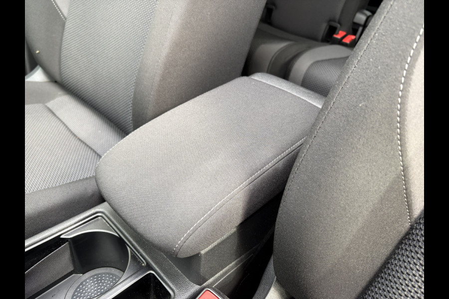 Volkswagen Touran 1.5 TSi 150pk DSG Comfortline Bns 7-persoons SCHUIFDAK/NAVI/CARPLAY/ADAPT.CRUISE/PDC/WINTERPACK