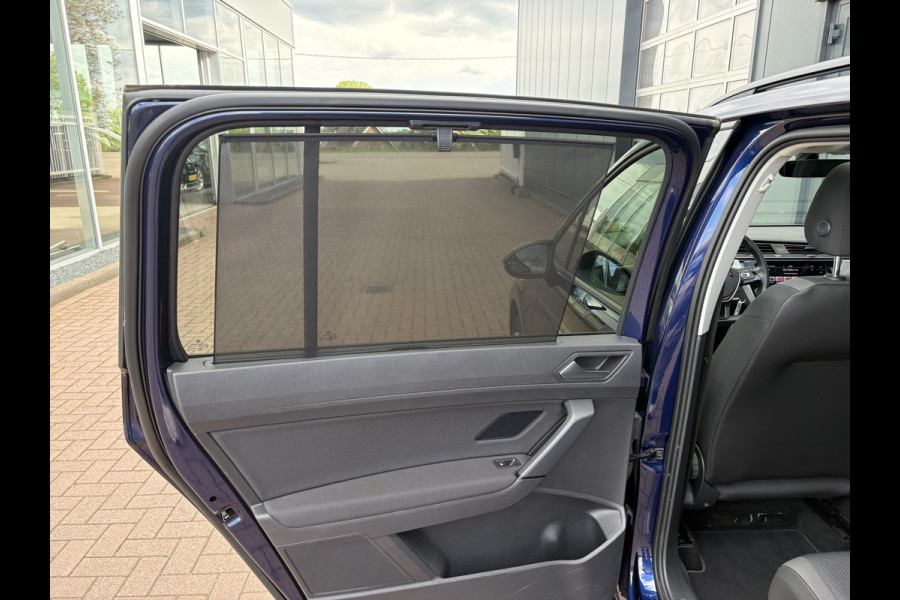Volkswagen Touran 1.5 TSi 150pk DSG Comfortline Bns 7-persoons SCHUIFDAK/NAVI/CARPLAY/ADAPT.CRUISE/PDC/WINTERPACK