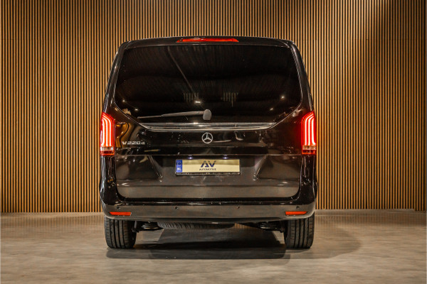 Mercedes-Benz V-Klasse 220d Extra Lang DC | Elek schuifdeuren | Navigatie | Stoelverwarming | Lederen bekleding | PDC | Trekhaak | Cruise control | Nieuwe remmen rondom | Nieuwe APK