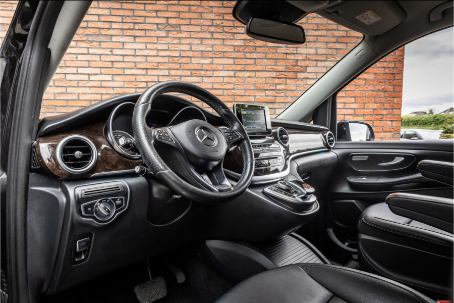 Mercedes-Benz V-Klasse 220d Extra Lang DC | Elek schuifdeuren | Navigatie | Stoelverwarming | Lederen bekleding | PDC | Trekhaak | Cruise control | Nieuwe remmen rondom | Nieuwe APK