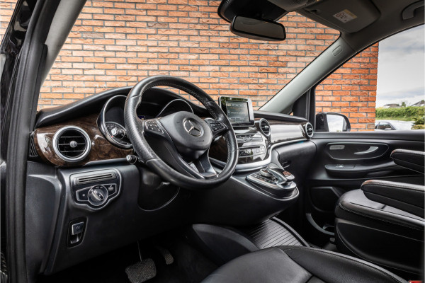 Mercedes-Benz V-Klasse 220d Extra Lang DC | Elek schuifdeuren | Navigatie | Stoelverwarming | Lederen bekleding | PDC | Trekhaak | Cruise control | Nieuwe remmen rondom | Nieuwe APK