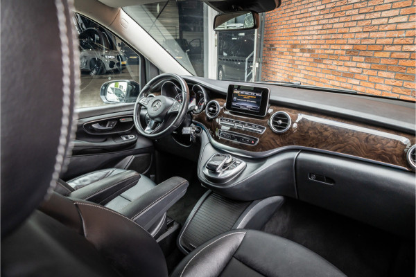 Mercedes-Benz V-Klasse 220d Extra Lang DC | Elek schuifdeuren | Navigatie | Stoelverwarming | Lederen bekleding | PDC | Trekhaak | Cruise control | Nieuwe remmen rondom | Nieuwe APK