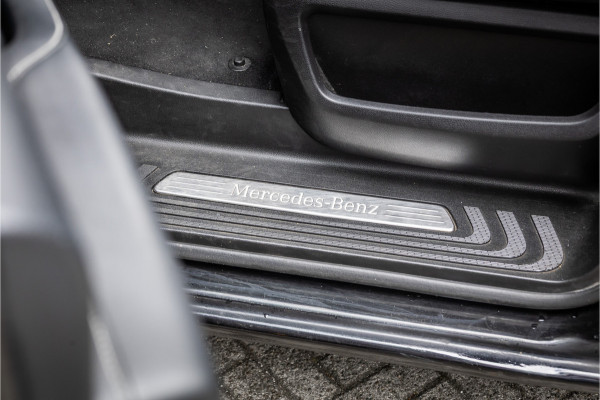 Mercedes-Benz V-Klasse 220d Extra Lang DC | Elek schuifdeuren | Navigatie | Stoelverwarming | Lederen bekleding | PDC | Trekhaak | Cruise control | Nieuwe remmen rondom | Nieuwe APK