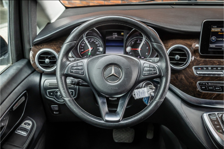 Mercedes-Benz V-Klasse 220d Extra Lang DC | Elek schuifdeuren | Navigatie | Stoelverwarming | Lederen bekleding | PDC | Trekhaak | Cruise control | Nieuwe remmen rondom | Nieuwe APK