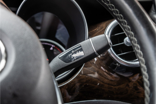 Mercedes-Benz V-Klasse 220d Extra Lang DC | Elek schuifdeuren | Navigatie | Stoelverwarming | Lederen bekleding | PDC | Trekhaak | Cruise control | Nieuwe remmen rondom | Nieuwe APK