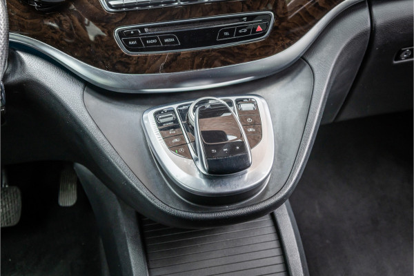 Mercedes-Benz V-Klasse 220d Extra Lang DC | Elek schuifdeuren | Navigatie | Stoelverwarming | Lederen bekleding | PDC | Trekhaak | Cruise control | Nieuwe remmen rondom | Nieuwe APK