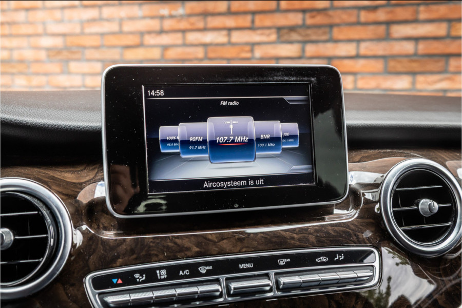 Mercedes-Benz V-Klasse 220d Extra Lang DC | Elek schuifdeuren | Navigatie | Stoelverwarming | Lederen bekleding | PDC | Trekhaak | Cruise control | Nieuwe remmen rondom | Nieuwe APK