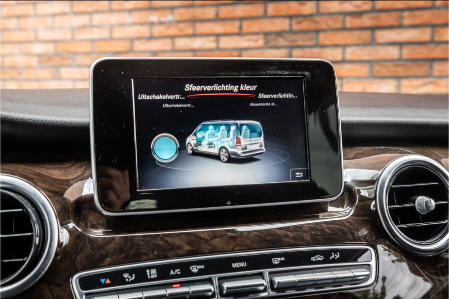 Mercedes-Benz V-Klasse 220d Extra Lang DC | Elek schuifdeuren | Navigatie | Stoelverwarming | Lederen bekleding | PDC | Trekhaak | Cruise control | Nieuwe remmen rondom | Nieuwe APK