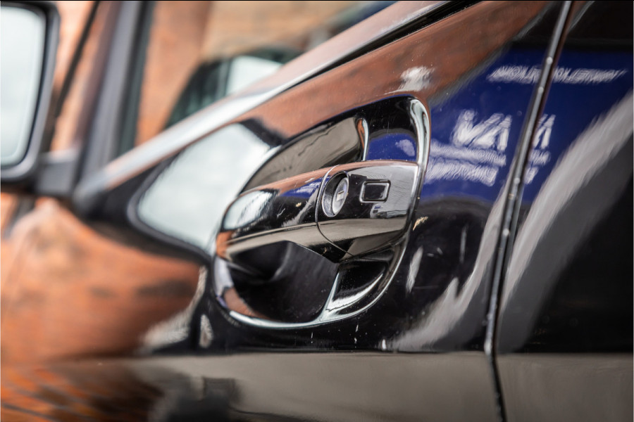 Mercedes-Benz V-Klasse 220d Extra Lang DC | Elek schuifdeuren | Navigatie | Stoelverwarming | Lederen bekleding | PDC | Trekhaak | Cruise control | Nieuwe remmen rondom | Nieuwe APK